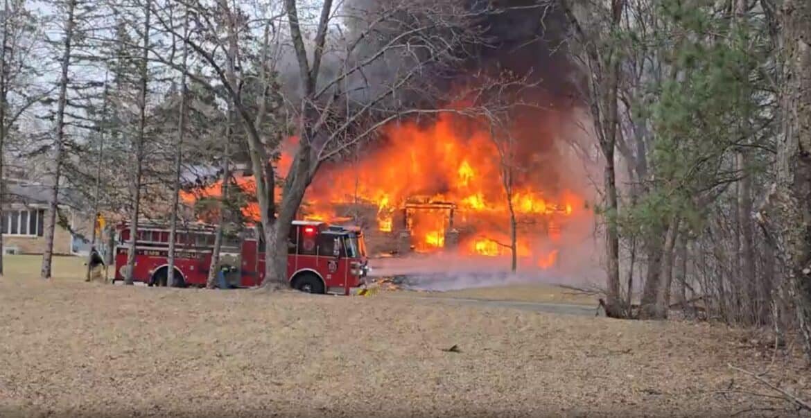 Little plane crashes in the suburb of Minneapolis, says Faa