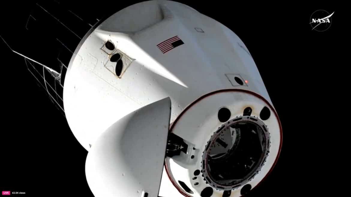 Photo: A Dragon Capsule of the Spacex crew that has Butch Wilmore and Suni Williams maneuvers in space after the ISS decoupling to start a trip to return to Earth on March 18, 2025, in this fixed image taken from the video. 