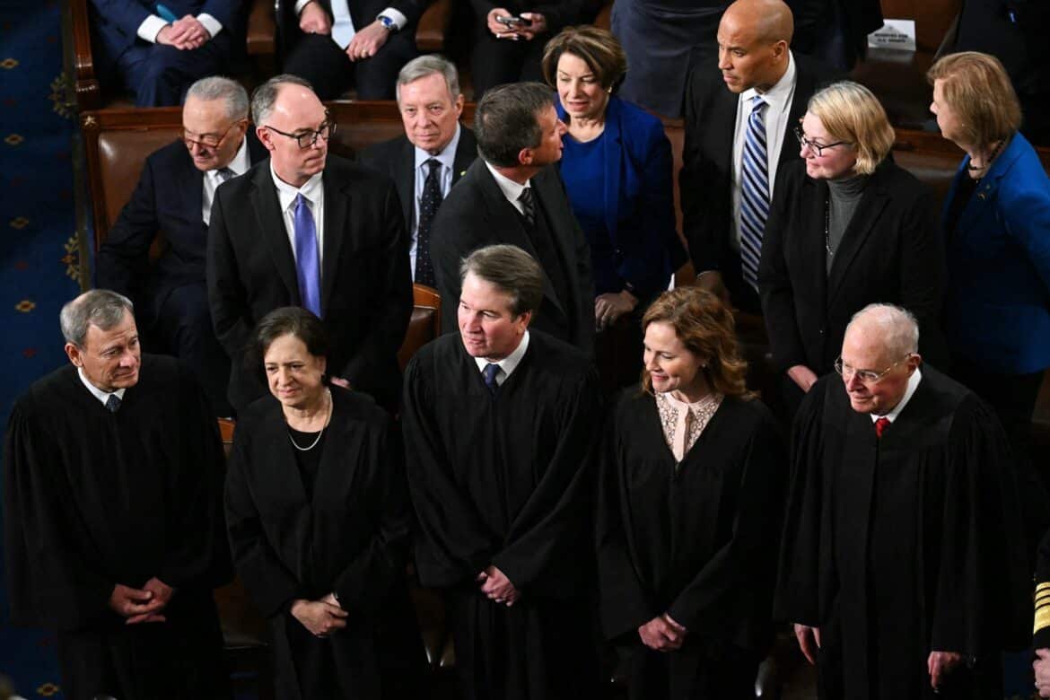 Photo: (LR) The United States Supreme Court John Roberts, Elena Kagan, Brett Kavanaugh, Amy Roney Barrett and Anthony Kennedy arrive at the speech of President Donald Trump to a joint session of Congress in the United States Capitol in Washington, DC, on March 4, 2025. 
