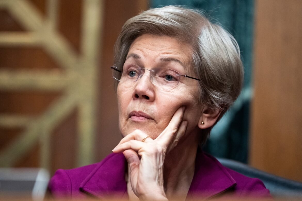 Warren warns about the 'serious consequences' of the shots of the Department of Education for Student Loans