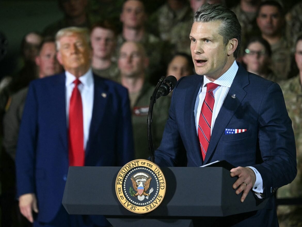 Hegseth receives a public support show from Trump during his 100 -day trip