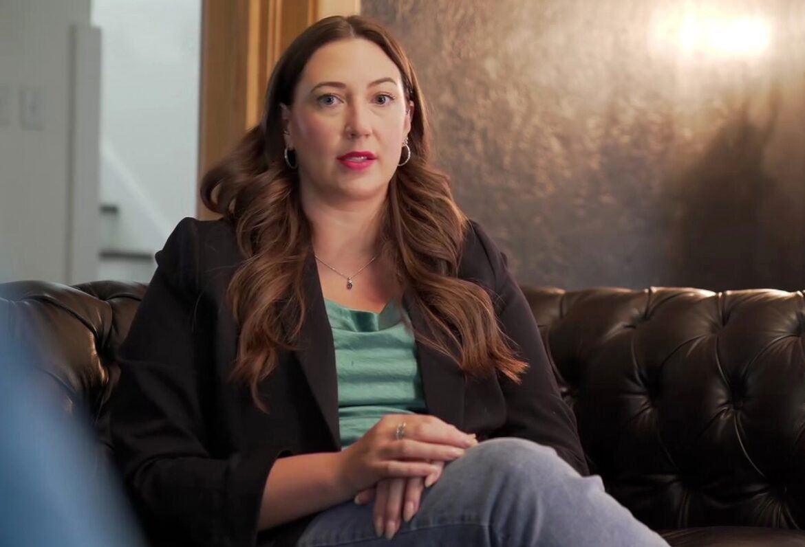 Democrats celebrate the victory of special elections in the Senate of the State of Iowa, ending the Republican Supermayoria