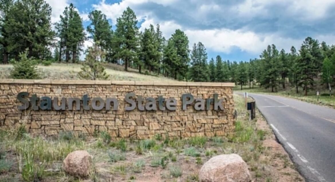 Look for the suspect who stabbed Ranger in the State Park near Denver: Police