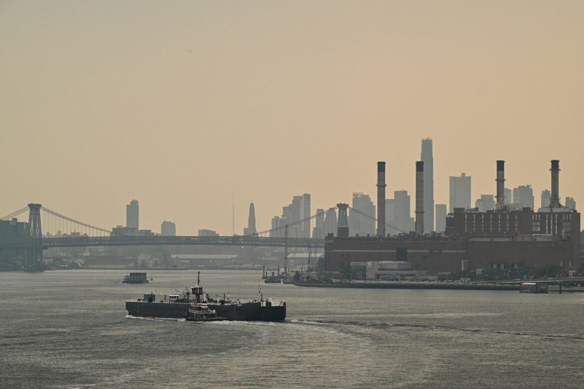 Photo: Us-Canada-Clima-Weather-Fire