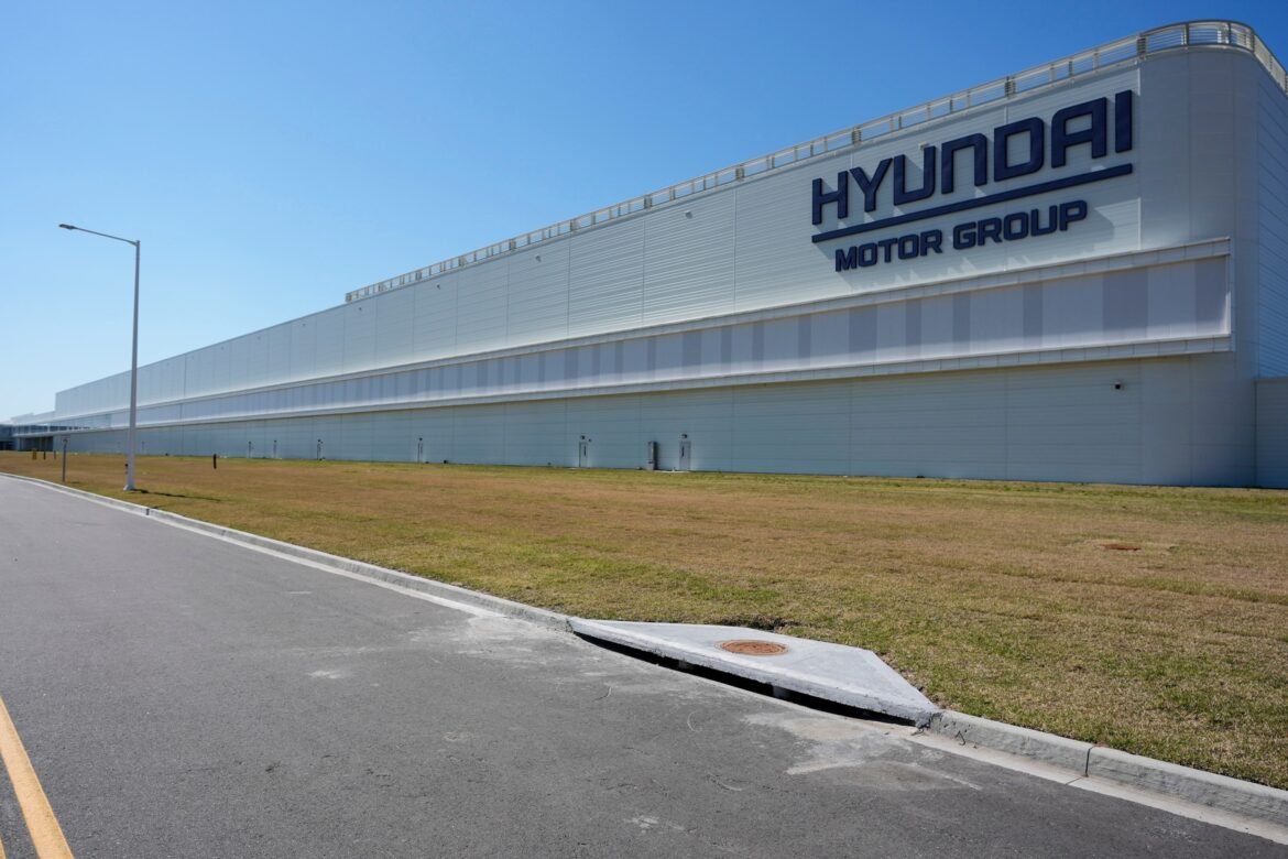 At least 450 people detained at the Hyundai plant in Georgia