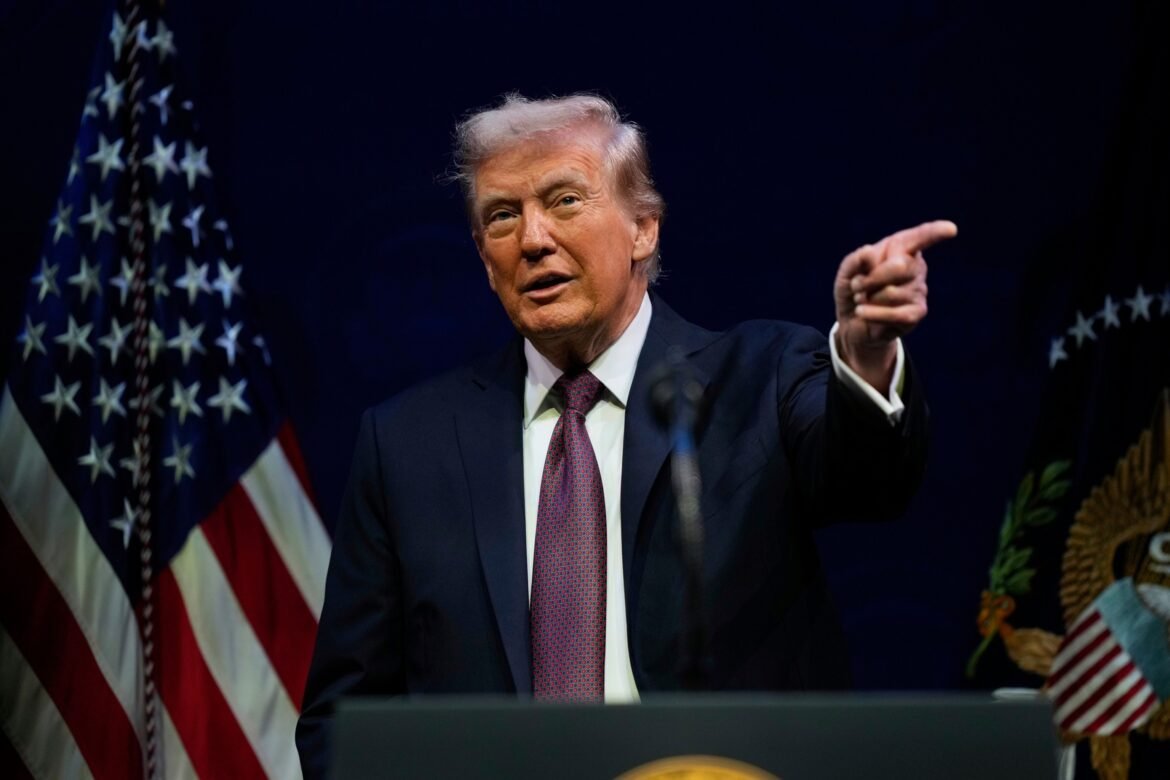 "We would love to go to Chicago," says Trump after the controversy about the "war" meme