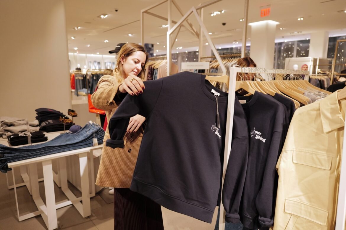 Could a government shutdown lead the United States into a recession? Experts say