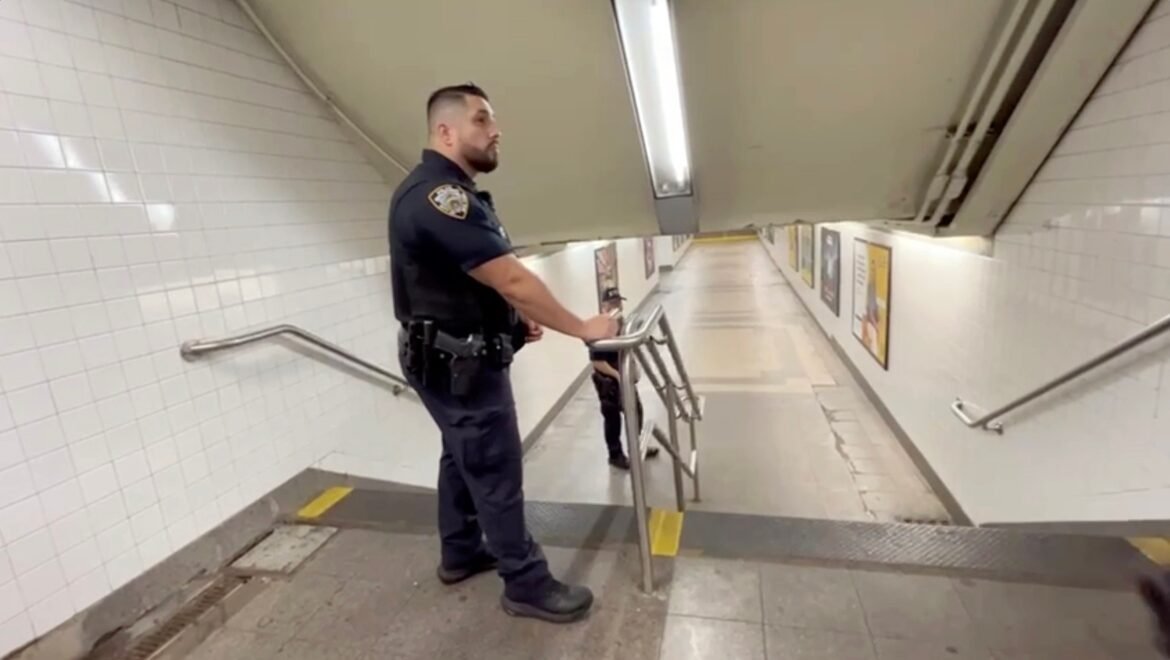 New York Police Search for Person Who Left Newborn Baby Girl in Subway Station